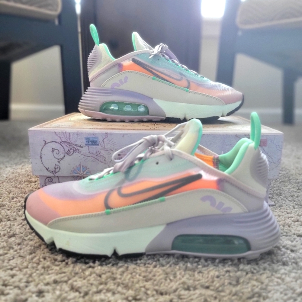 Womens Nike Air Max 2090 'Easter'